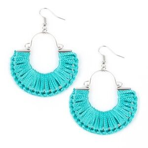 Paparazzi Threadbare Beauty Blue Earrings
